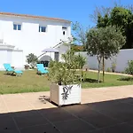 Feriehus Maison Au Calme, Proche Plage Et Port, Parking Prive - Fr-1-246A-101